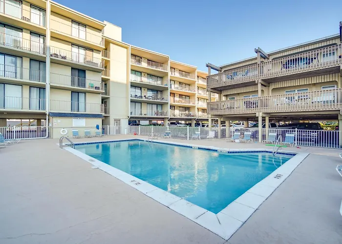 Condo: Private Community Access Holiday home Gulf Shores